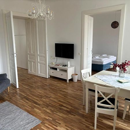 Casa Nostra - Sonnige Wohnung Direkt Am Augarten Wien Eksteriør bilde